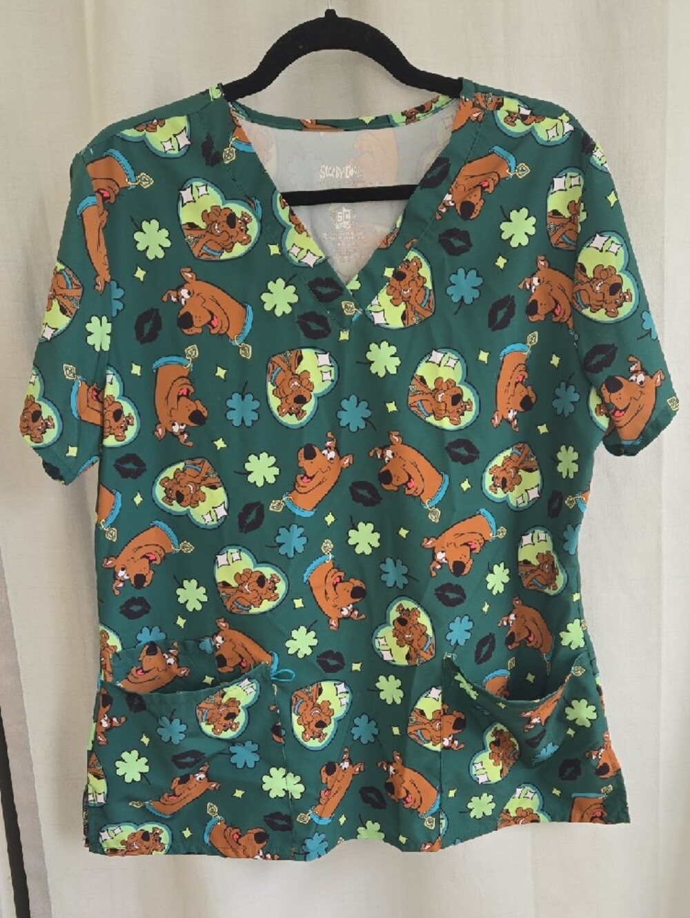 Scooby Doo Character V-Neck Short Sleeve Top with Pockets - Picture 2 of 11